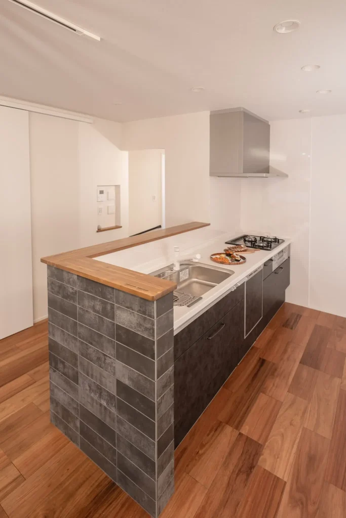 カフェ風のおしゃれなカウンターキッチン